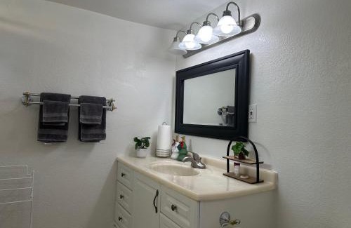 Arden-Arcade House | Suite E with 2-bedroom