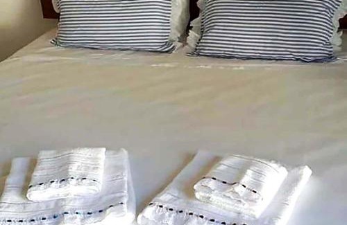 Porto Grande Apartment | Suite em pousada no ES com lazer completo e Wi-Fi