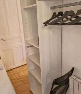 Saint-Helier Apartment | Suite Etonnant Voyageur - Gare&TNB à 100 m - 4 personnes