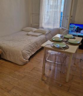 Saint-Helier Apartment | Suite Etonnant Voyageur - Gare&TNB à 100 m - 4 personnes