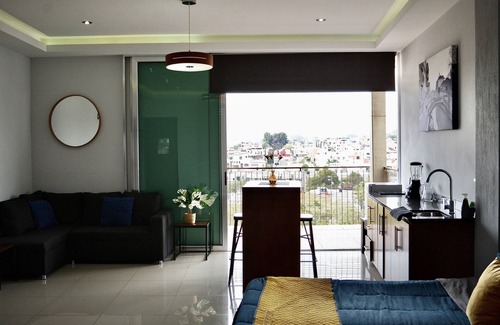 Tepatitlan de Morelos House | Suite Familiar con Balcón Excelente Vista ¡desayuno Incluido!