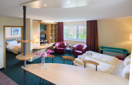 Ost Hotel | Suite Hotel Leipzig - Ferienwohnung mit Küche/bad und 2 Getrennten Zimmern