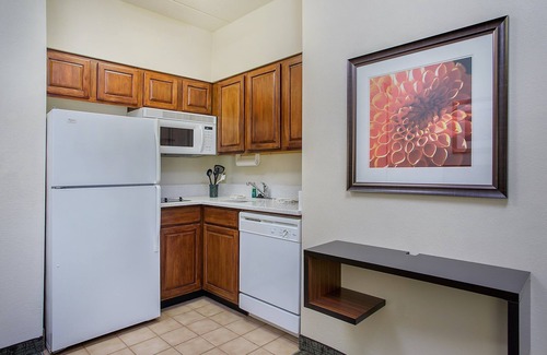 Downtown Chattanooga Condo | Suite in Downtown Chattanooga | Hot Tub Access