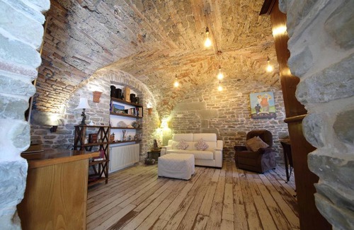 Marradi Apartment | Suite in Grotta nell'Alto Mugello a MARRADI