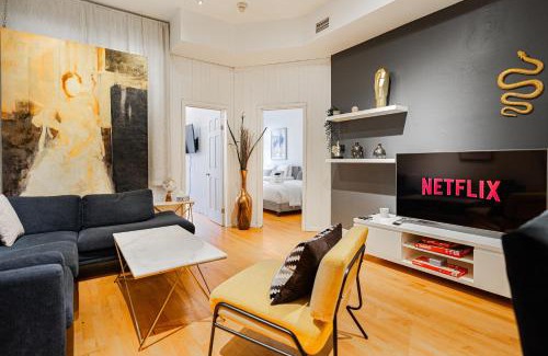 Downtown Montreal Apartment | Suite La Madame - Designer Downtown Nest
