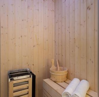Les Pavillons-sous-Bois Apartment | Suite Love Hammam et Sauna