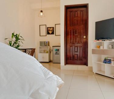 Juticalpa House | Suite monoambiente con aire y bañera