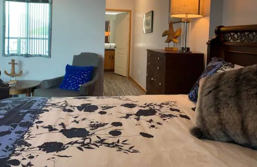 Earls Cove Bed & Breakfast | Suite perched over the ocean with Views of Jervis Inlet and Coastal Mountains
