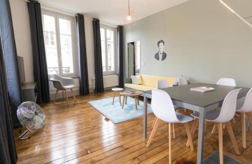 Charleville-Mezieres Apartment | Suite Rimbaud