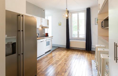 Charleville-Mezieres Apartment | Suite Rimbaud
