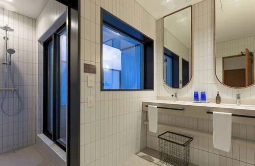 Atami Hotel | Suite Room93Nopets allowed1offsite parking lot/Atami Shizuoka