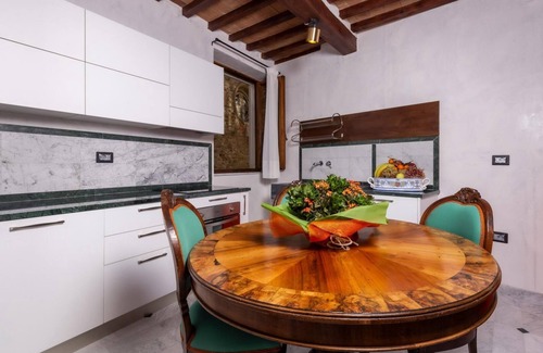 Bibbiena Apartment | Suite the Cardinal, historic home in Bibbiena