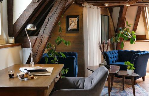 Downtown Angers Apartment | Suite Toussaint - Calme & Authentique