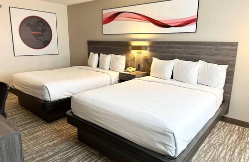 Cedar Rapids - Iowa City House | Suite w/ 2 beds & private bath
