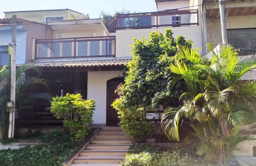 Campo Grande House | Suite with exclusive pool, barbecue and whirlpool.