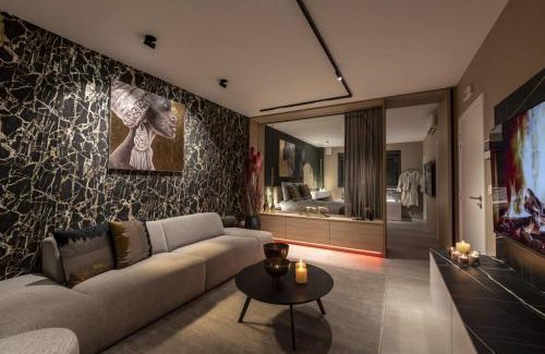Oupeye Apartment | SuiteDreams - Bali Suite Liège