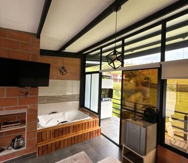 Marinilla Hotel | Suites del Lago
