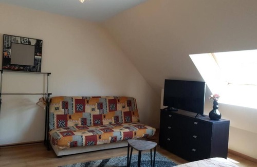 Corbeil-Essonnes Bed & Breakfast | Suites Lumineuses 30min de Paris