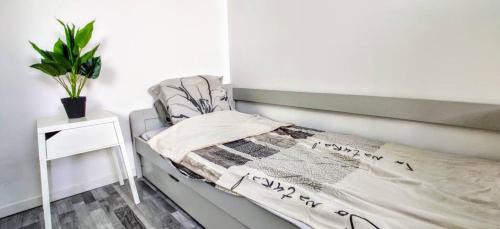 Montereau-Fault-Yonne Apartment | Suites Rive Gauche - DUPLEX Région FONTAINEBLEAU - Chez Marc