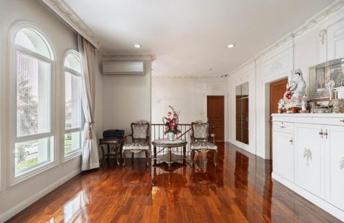 Phra Khanong Apartment | Sukhu Villa