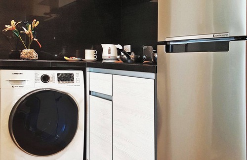 Bangkok Central Business District Apartment | Sukhumvit 24 Luxurious Condo - Near BTS Station, 1 Bedroom