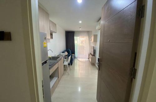Khlong Toei Apartment | Sukhumvit 50 quiet one bedroom near BTS onnut