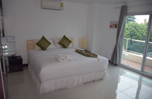 Sing Buri Hotel | Sumali Villa