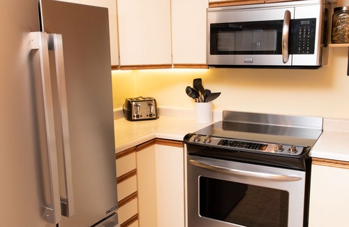 Hastings Highlands Cottage | SUMMER 2025-ASK ABOUT OUR 5 NIGHT WEEKDAY SPECIAL!