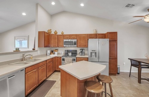 Paradise Valley Village House | Summer All Year Round 2 Bedroom Home by RedAwning