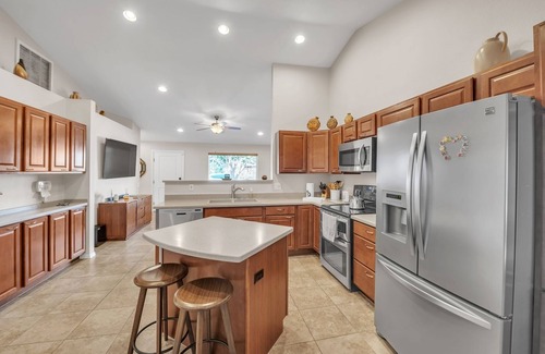 Paradise Valley Village House | Summer All Year Round 2 Bedroom Home by RedAwning