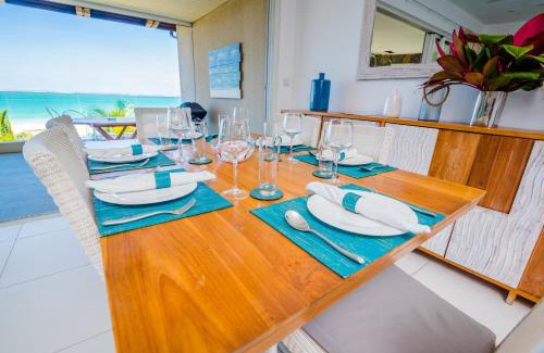 Pointe D'esny Apartment | Summer Breeze - Beachfront - 3 Bedrooms Suite