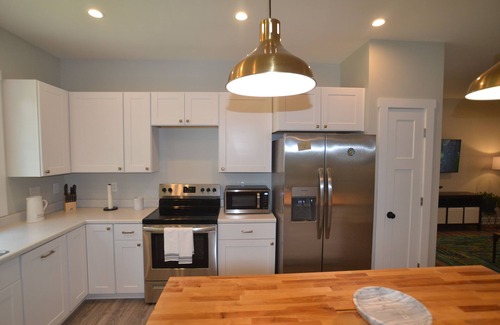 Reedville House | Summer Breeze waterfront NEW home with private beach and dock