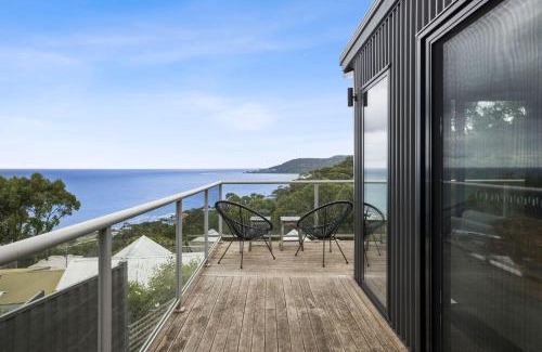 Lorne House | Summer By The Bay