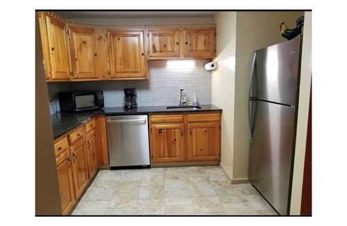 Bartlett Condo | Summer Dates Available!