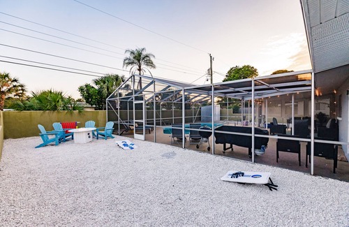 Bradenton House | Summer Escape! Pool, Fire Pit, 15 Min to Beaches!