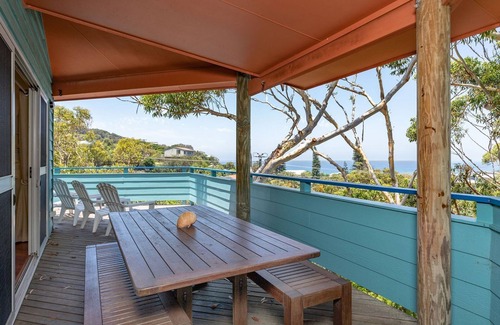Blueys Beach House | Summer Folly 1 - Pacific Palms Holidays