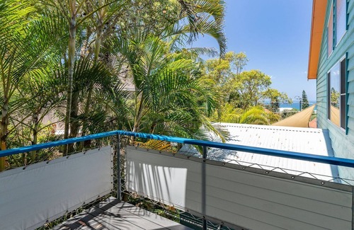 Blueys Beach House | Summer Folly 1 - Pacific Palms Holidays