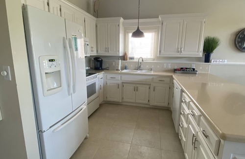 Sunrise Beach House | Summer Fun, Waterfront, Quiet Cove