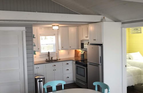 Underwood Cabin | Summer Getaway ☀️ Clean & clear 🧘 Sunset 🌅 Located Pickerel Lake Maine Twp