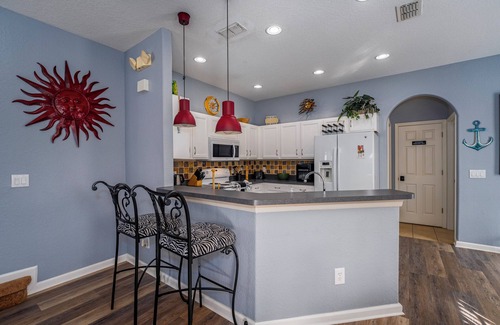 Four Corners House | Summer Haven on the Loop - Games Room, Private Pool & Spa