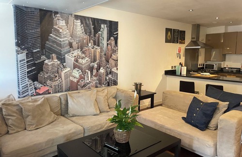 Peninsula Apartment | Summer Intern or Building Works Special