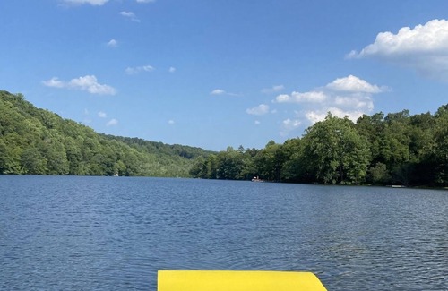 South Salem House | Summer Lake House Rental - the perfect outdoor oasis in Westchester County, NY