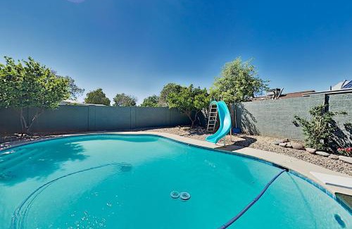 Paradise Valley Village House | Summer Lovin