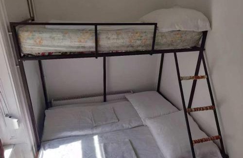Pusztavacs Apartment | Summer room-1 bedroom privite use Center apartment
