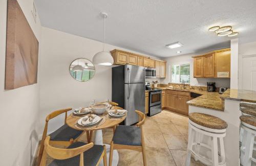 Siesta Key Village House | Summer Salt