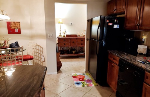 Sarasota Condo | SUMMER SPECIAL LOWER PRICE. 10% MO DISC.!nBeautiful Condo 10 Mins to Siesta Key
