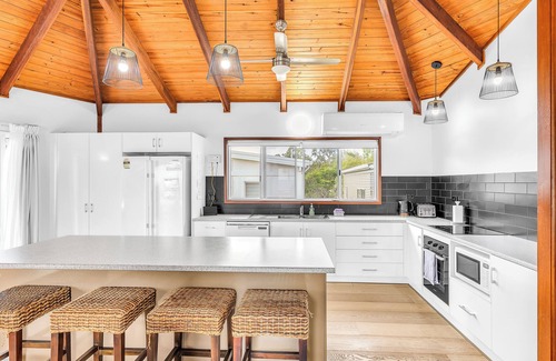 Hideaway Bay House | Summer Vibes all year round!