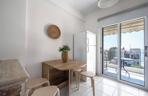 Gerakini House | Summer Vibes by Luxlikehome