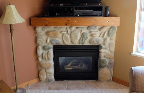 Silver Star Mountain Apartment | Summer Wind