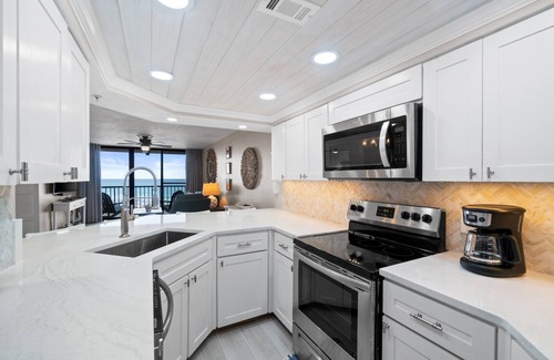 Thomas Drive Condo | Summerhouse 514C - Beachfront, 2 Pools, Pickleball, Hot Tub, Free Golf Daily
